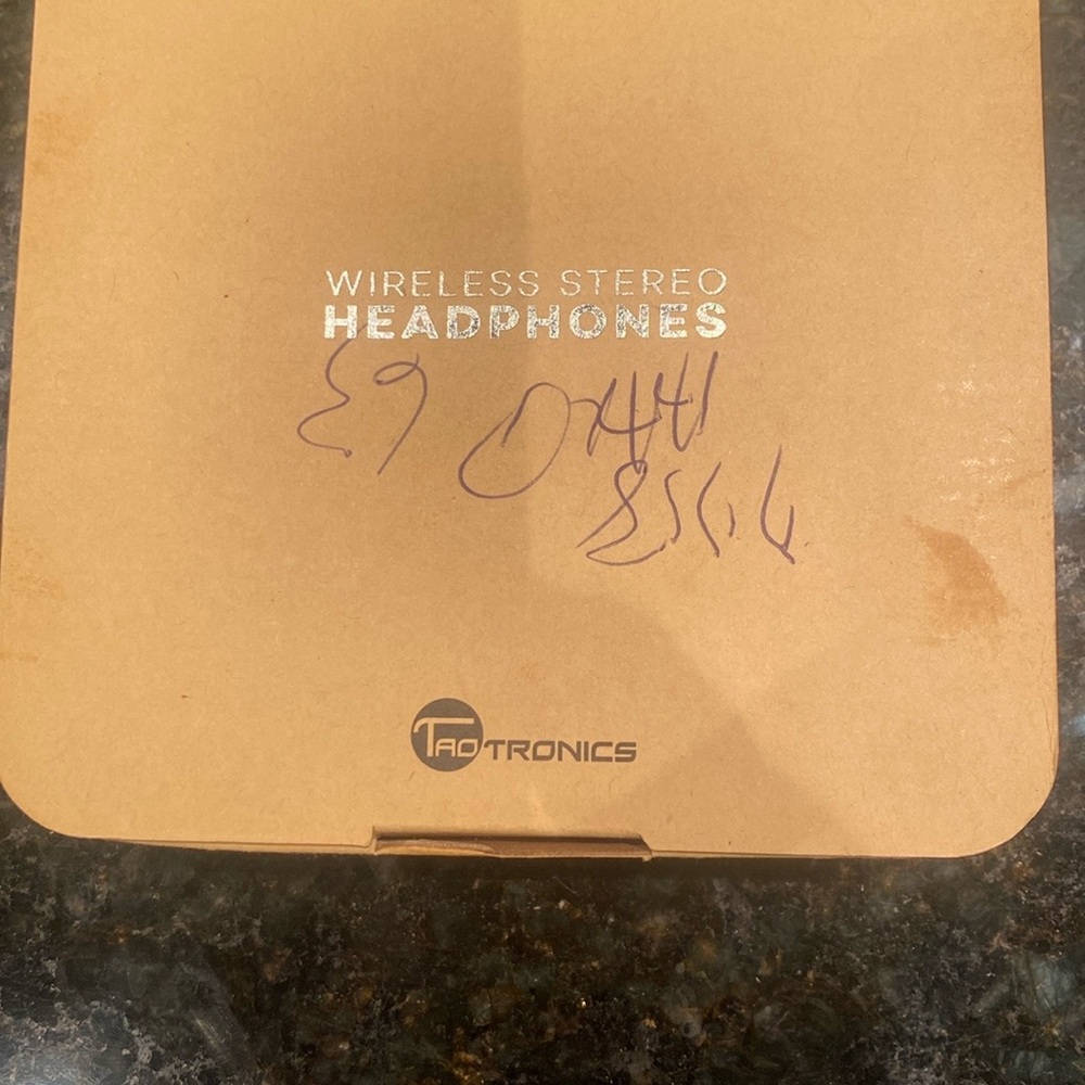 TaoTronics Wirelessly Stereo Headphones. Brand New.